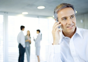 Person am Telefon - Rückruf